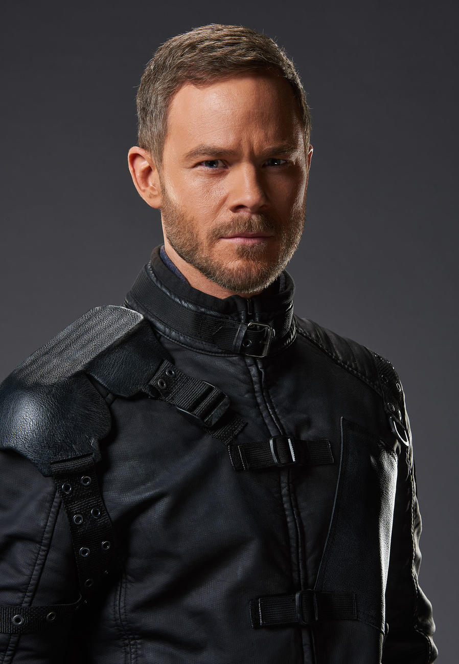 Killjoys 5×09 Review: Thief. Nerd. Gravity. Johnny Jaqobis
